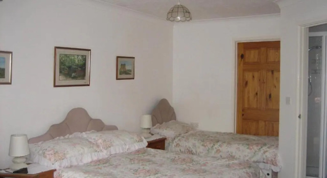 Номер Standard Four seasons Guest House