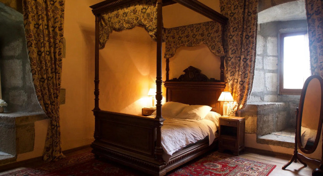 Апартаменты Château d'Avully