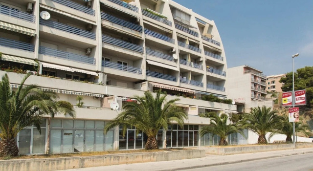 Nice Home in Split With Wifi and 3 Bedrooms, Prenota Hotel Splitska 