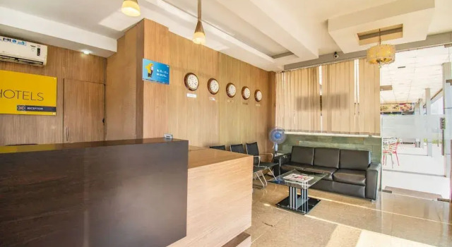 FabHotel Empire Grand Suites Ernakulam