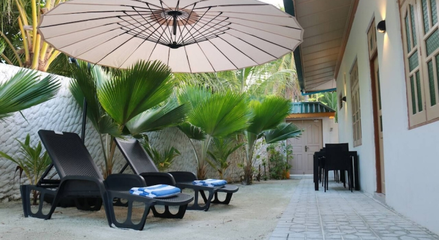 Oasis Village Fenfushi, Maldives, Buchen Sie Hotel Fenfushi Ari-Atoll