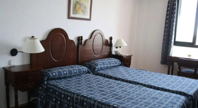 Одноместный номер Standard Hotel Tugasa Arco de la Villa