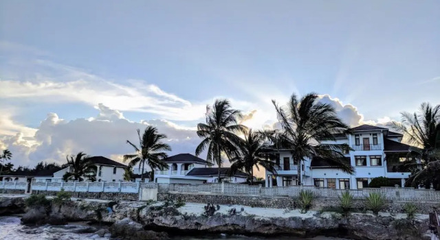 Вилла Kena Beach Villas