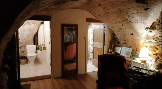 Chambre et pièce à vivre indépendantes, Забронировать Отель Юпе 