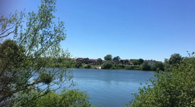 Номер Standard En Bord de Seine