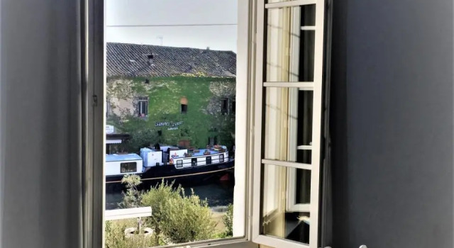 Le Neptune, Book Pension Hoteller i Canal du Midi med parkering, Parkering