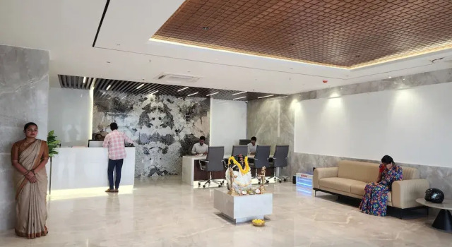 Hotel Tulips Grand, Забронировать Отель Хайдарабад Hyderabad Region