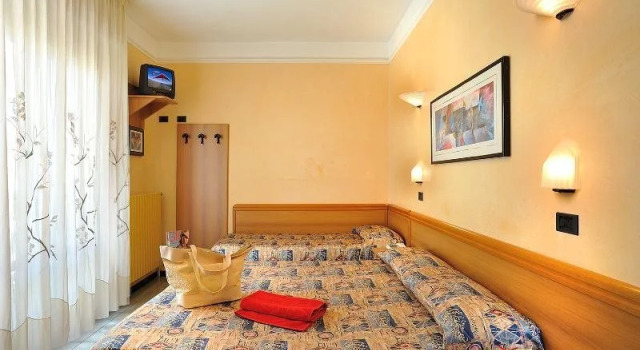 Hotel Europa, Забронировать Отель Сан-Мауро-Пасколи Эмилия-Романья
