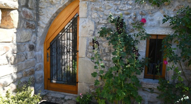Fascinating Villa in Largentière with Garden, Забронировать Вилла Виллы Овернь-Рона-Альпы, Вилла