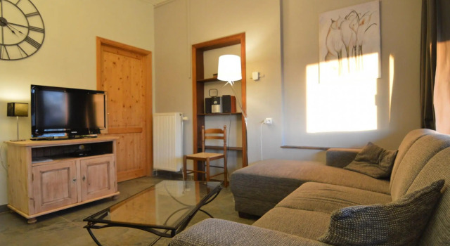 Sunny Cottage with Pool, Забронировать Дом для отпуска Динан 