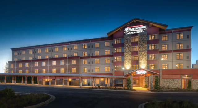 Angel Of The Winds Casino Resort, Забронировать Курортный отель Арлингтон штат Вашингтон