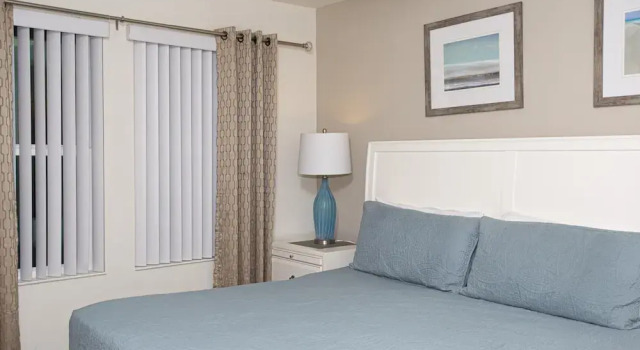 Disinfected Family Friendly 4 Bd w Gameroom Close to Disney in Orlando Area 5103, Rezerwuj Hotel Kissimmee Kissimmee