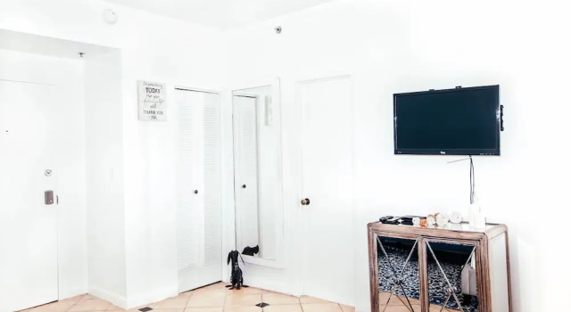 Апартаменты Economy Ocean Drive Apartment Suites in Miami Beach