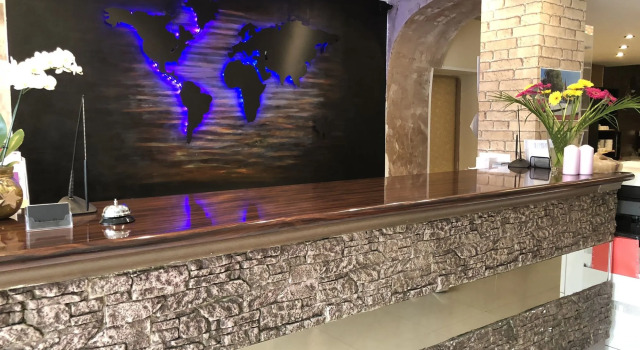 Hotel Moji