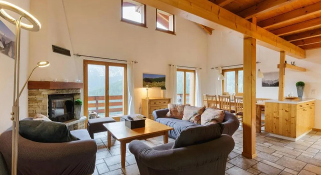 El Paradiso - Luxury Chalet Sauna w Views, Prenota Chalet Hotel a Canton Vallese con parcheggio, Parcheggio