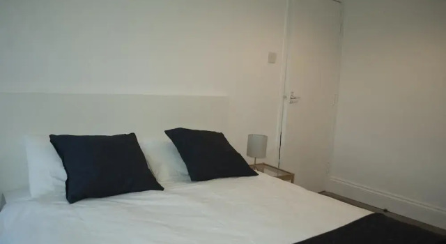 Апартаменты Charmstay Apartments