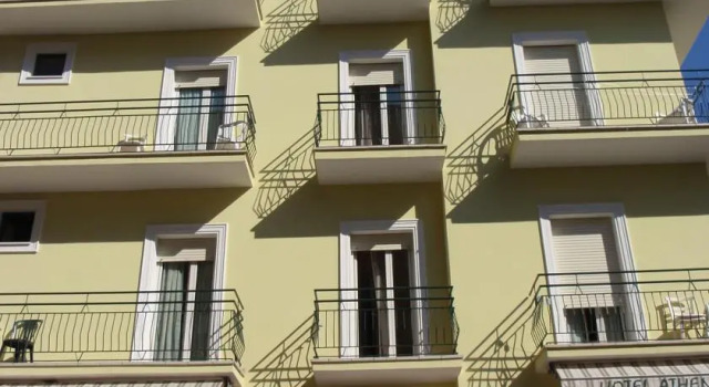 Hotel Athena, Забронировать Отель Отели Побережья Марок 3 звезды, 3*