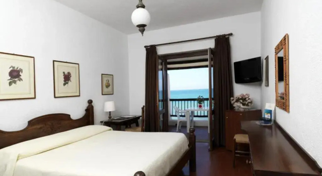 Трёхместный номер Standard с видом на море Hotel Le Dune
