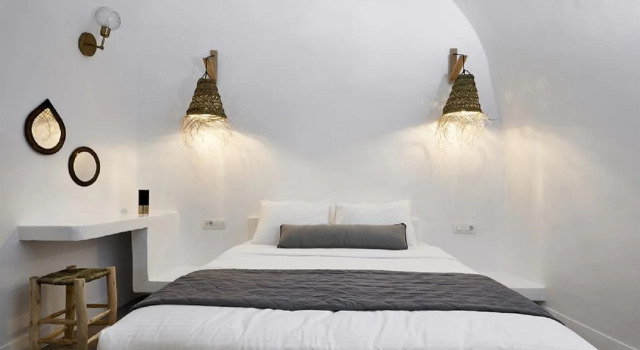 Virginia's Cave Villas