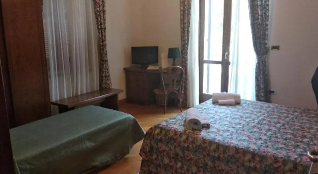 Villa Raffaello Park Hotel, Rezervasyon Otel Santa Maria degli Angeli Assisi