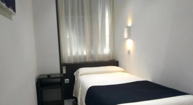 Одноместный номер Standard Hostal Doña Isabel