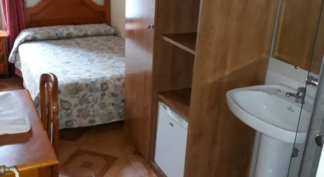 Двухместный номер Economy Hostal Fuentesol
