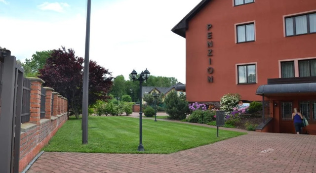 Penzion Aurooms, Rezerwuj Hotel Hotele w Central Bohemia z parkingiem, Parking