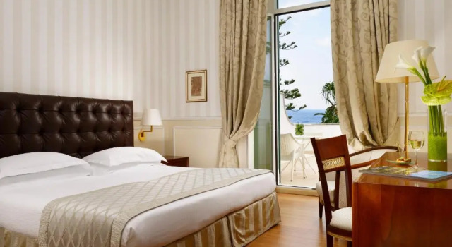 Двухместный номер Superior с балконом и с видом на море Royal Hotel Sanremo