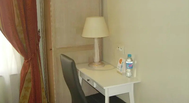 Номер Standard Hotel Aux Sacres Reims, Centre Historique