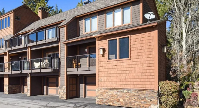 Lakeshore Terrace Delight