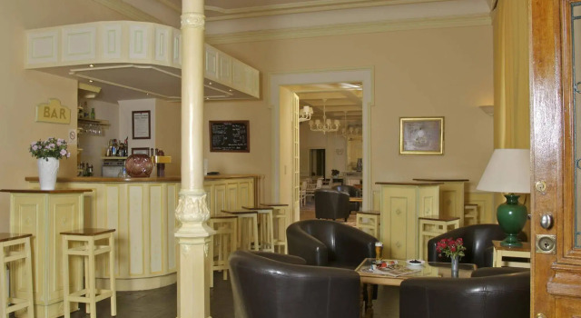 Grand Hotel Des Bains & Villas des Bains, Забронировать Отель Вальс-ле-Бен Ardèche