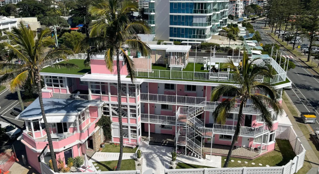 The Pink Hotel Coolangatta, Забронировать Отель Кулангатта Голд-Кост