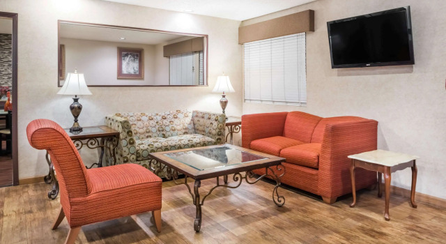 Super 8 by Wyndham Lebanon, Prenota Hotel Lebanon Missouri