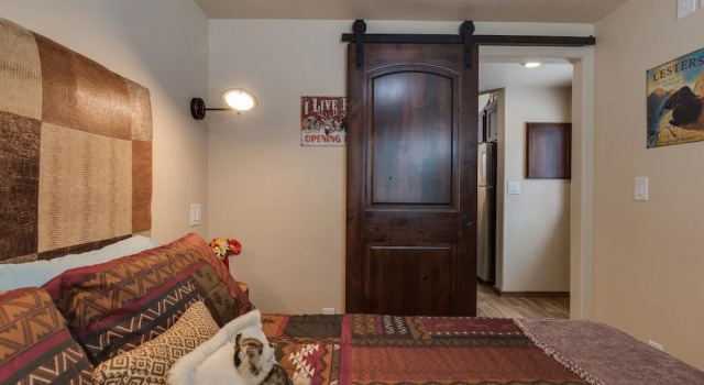 Heigh-ho Hollow, Reserva ahora Hotel Rea Idaho