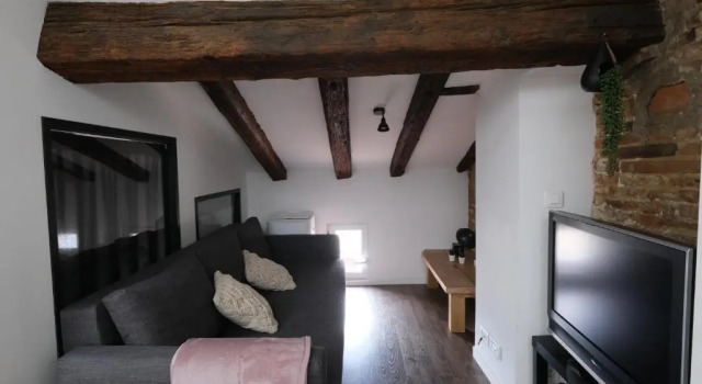 Апартаменты Superb Cozy Apartment In The Heart Of Toulouse