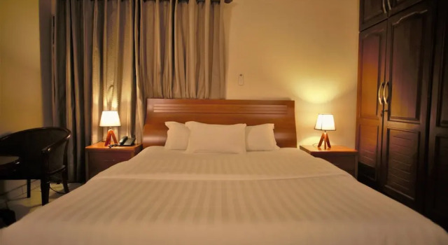 Семейный люкс с 2 комнатами с видом на город Cocktail and Dreams Hotel