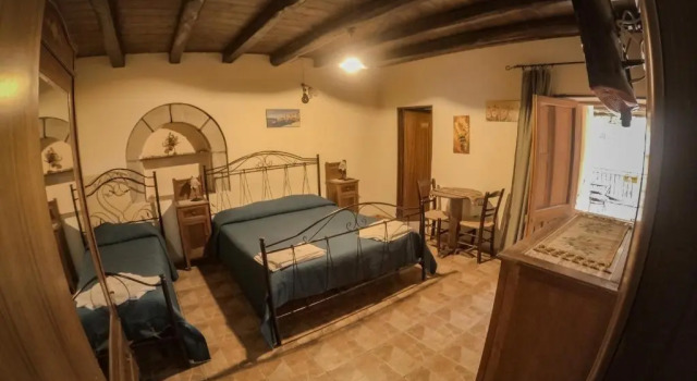 Трёхместный номер Standard Albergo Diffuso Borgo Santa Caterina "Vintage"