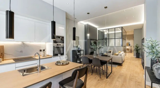 Flat 3 10m Walk to Bernab u Real Madrid Stadium, Забронировать Апартаменты/квартира Отели Мадрида с парковкой, рядом с Церковь Св. Хуана де Риберы, Парковка