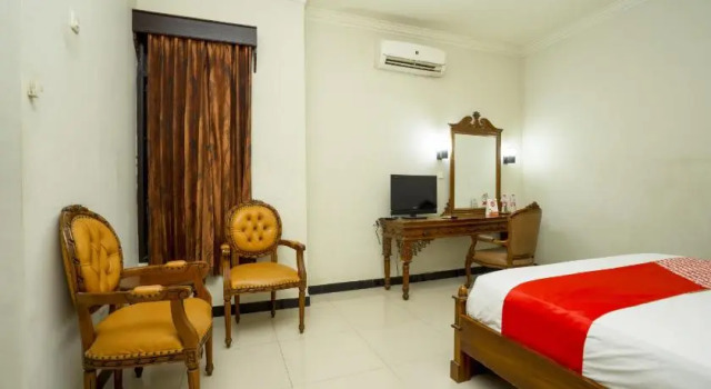 Люкс OYO 1005 Hotel Kumala