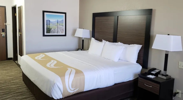 Allington Inn & Suites South Fork, Rezerwuj Hotel Hotele w South Fork z parkingiem, Parking