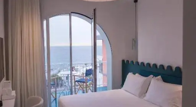 Del Sorriso, Book Hotel Bacoli Campania