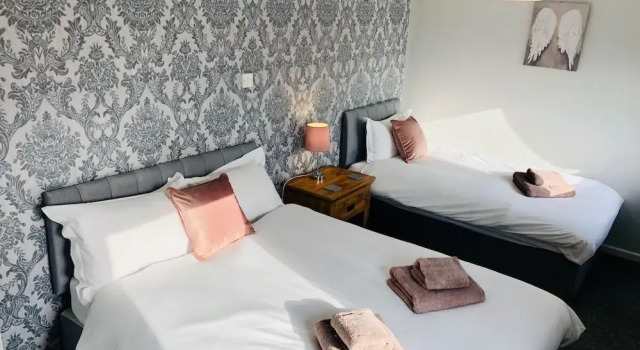Ideal Road Trip Dunfermline Home - Free Parking, Prenota Hotel Dunfermline Fife
