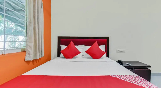 New Andra House by OYO Rooms, Забронировать Отель Отели Бангалора с парковкой, рядом с Bharat Heavy Electricals Limited, Парковка