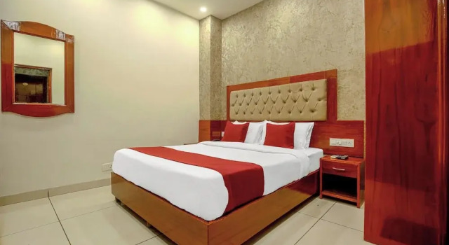 Номер Deluxe Hotel RK Residency Opposite ISBT Sector 43 Chandigarh