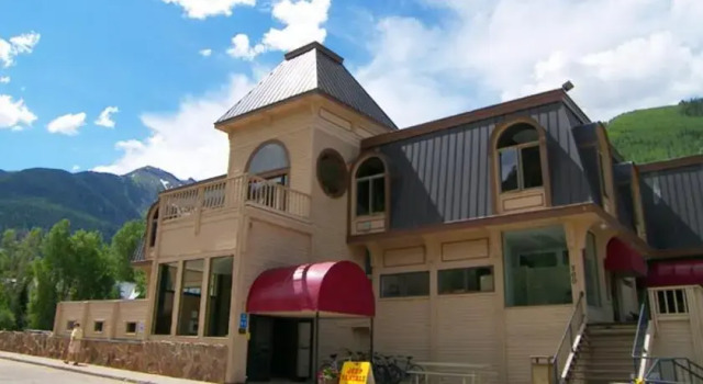 RedAwning Village Suites #350, Забронировать Апартаменты/квартира Теллурайд Telluride Ski, рядом с Альпийская часовня