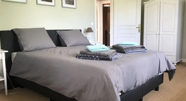 Coursaint-Pierre, Book Hotel Belves 