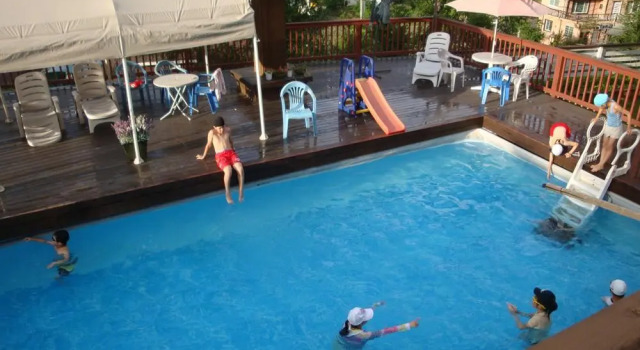 Castel on the hill pension, Boek Hotel Hotels in Gangwon-Do met parkeren, Parkeren