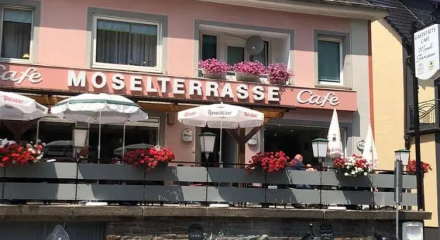 Cafe Moselterrasse, Забронировать Отель Клоттен Мозель - Германия