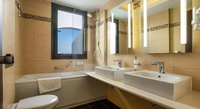 Люкс c 1 комнатой Ladiko Suites - Faliraki