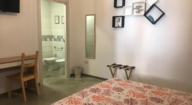 40° Parallelo Guest House, Book Pension Hoteller i Sinis Peninsula med parkering, Parkering